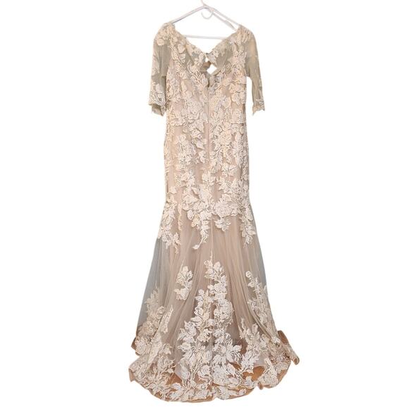 MONTAGE NWT by Mon Cheri Lace Trumpet Nude Gown, Size 12 - Picture 2 of 16